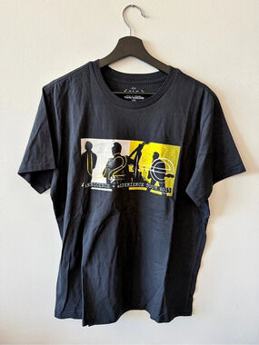 U2 Innocence + Experience Tour 2015 Graphic T-Shirt, Black – Size L